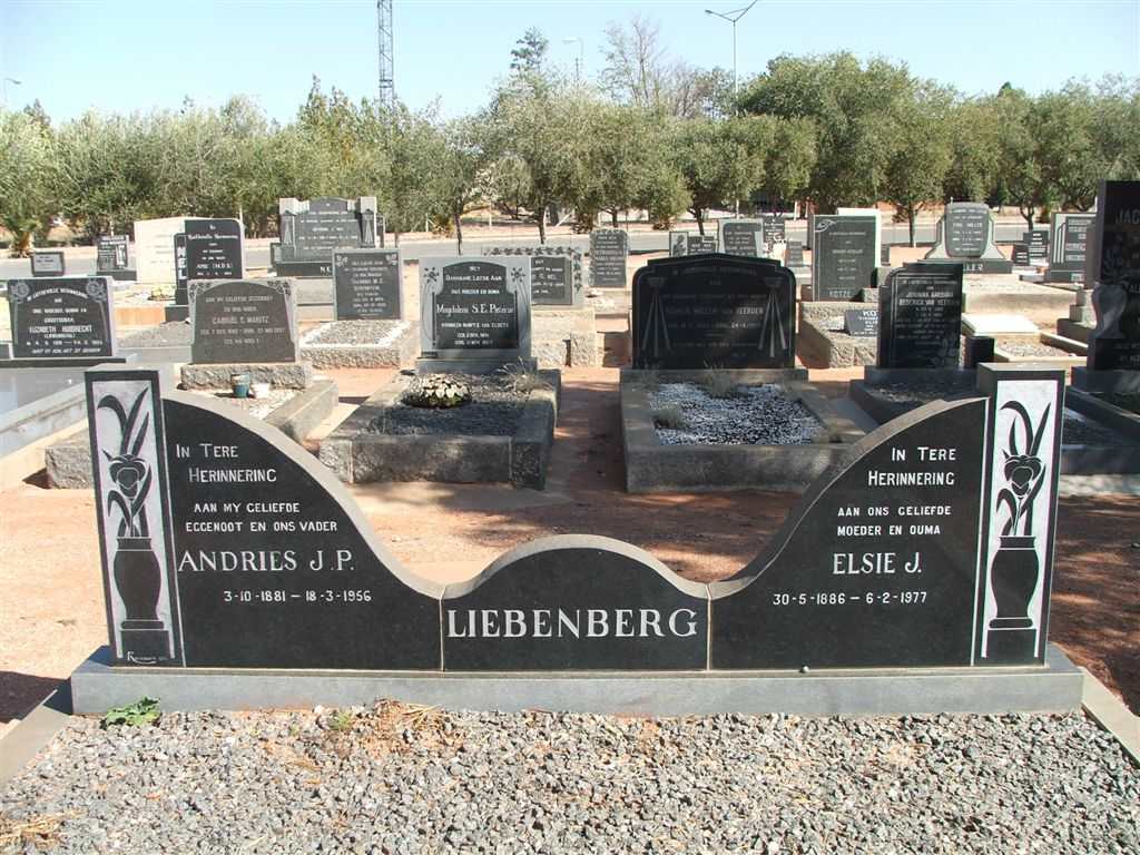 LIEBENBERG Andries J.P. 1881-1956 & Elsie J. 1886-1977