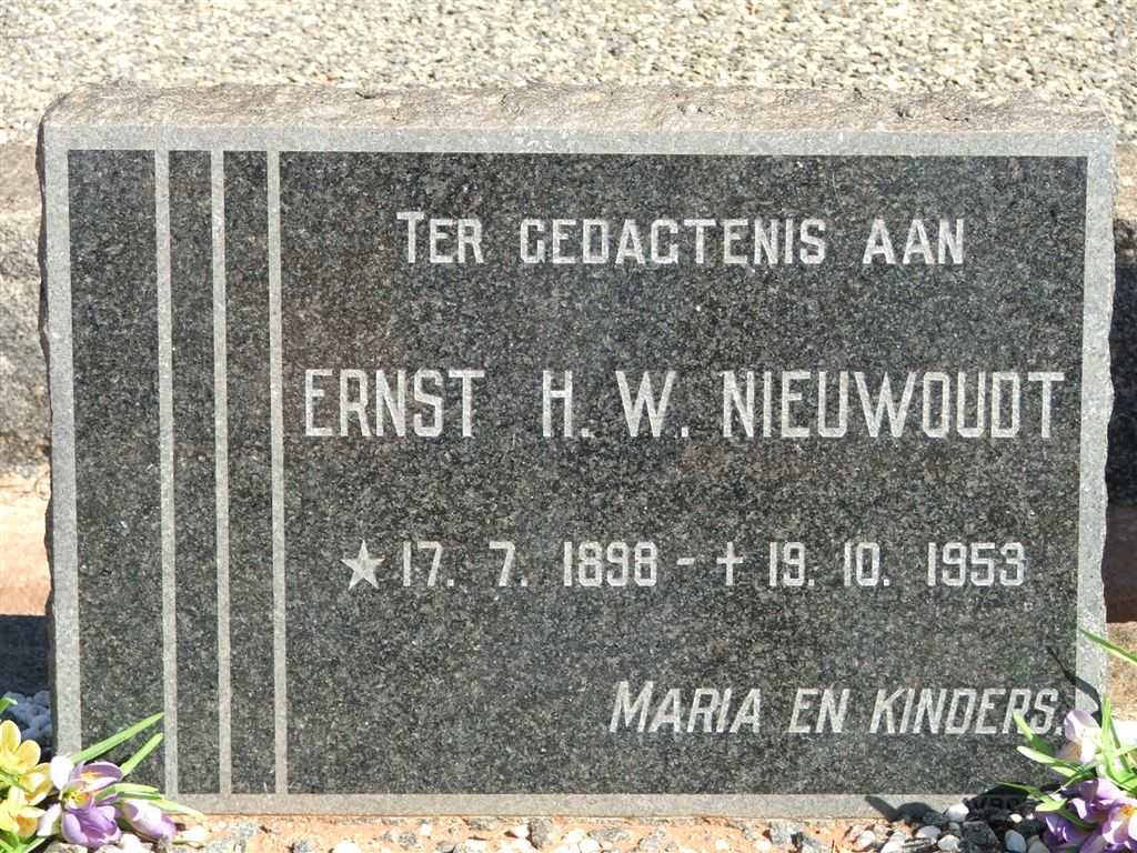 NIEWOUDT Ernst H.W. 1898-1953