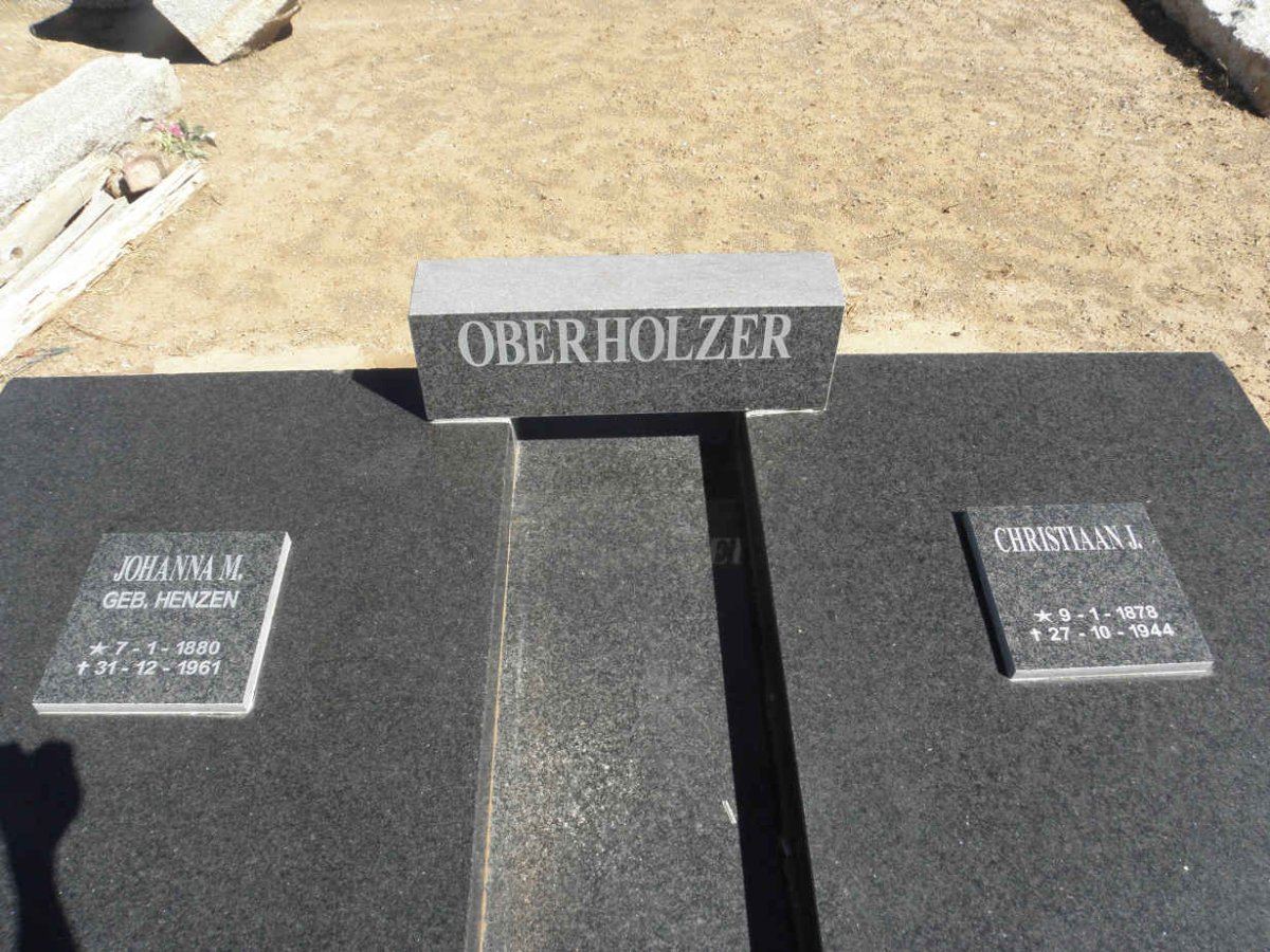 OBERHOLZER Christiaan J. 1878-1944 & Johanna M. HENZEN 1880-1961
