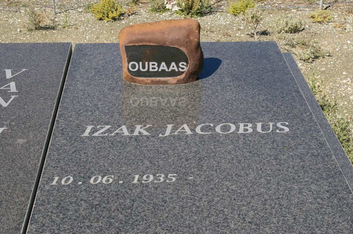 HEERDEN Izak Jacobus, van 1935- & Martha Sophia 1937-2006