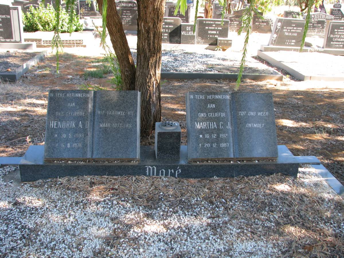 MORE Hendrik A.D. 1908-1976 & Martha C.J. 1912-1987