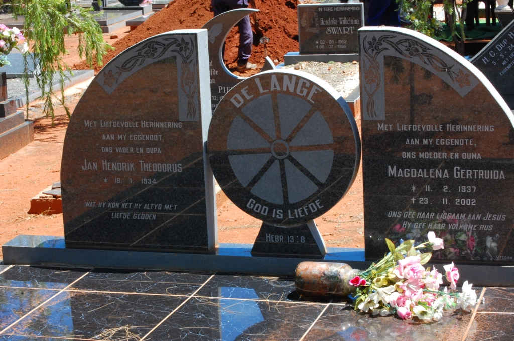 LANGE Jan Hendrik Theodorus, de 1934- & Magdalena Gertruida 1937-2002