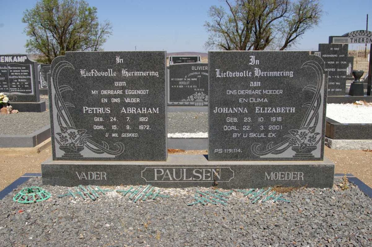 PAULSEN Petrus Abraham 1912-1972 & Johanna Elizabeth 1918-2001