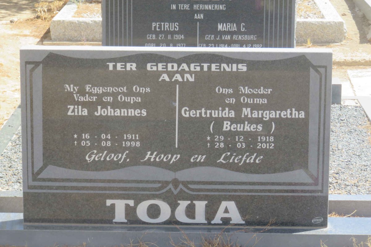 TOUA Zila Johannes 1911-1998 &amp; Gertruida Margaretha BEUKES 1918-2012