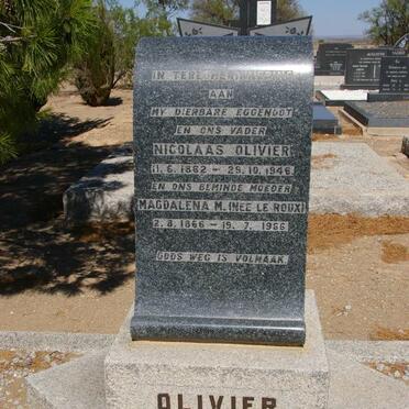 OLIVIER Nicolaas 1862-1946 &amp; Magdalena M. LE ROUX 1866-1966