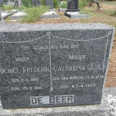 BEER Michiel Frederik, de 1880-1955 &amp; Catharina J.A. VAN NIEKERK 1879-19?7