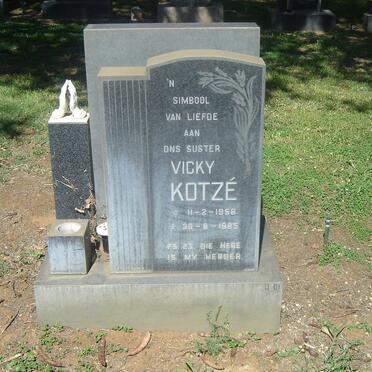 KOTZE Vicky 1958-1985