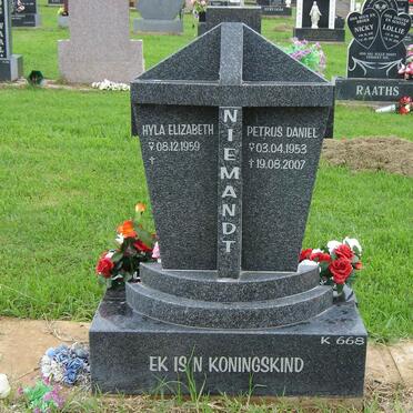 NIEMANDT Petrus Daniel 1953-2007 &amp; Hyla Elizabeth 1959-