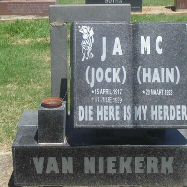 NIEKERK J.A., van 1917-1999 &amp; M.C. HAIN 1923-
