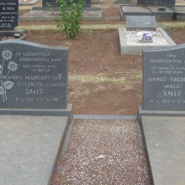SMIT Daniel Frederik 1923-1995 &amp; Johanna Margaretha Elizabeth 1926-1981