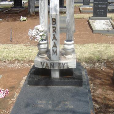 ZYL Braam, van  ??-1982