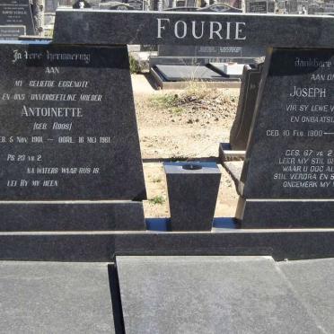 FOURIE Joseph Frederick 1900-1969 &amp; Antoinette ROOS 1901-1961