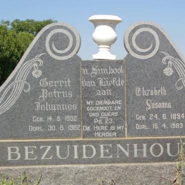 BEZUIDENHOUT Gerrit Petrus Johannes 1892-1962 &amp; Elizabeth Susanna 1894-1983