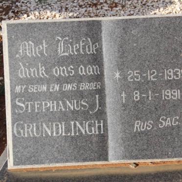 GRUNDLINGH Stephanus J. 1939-1991