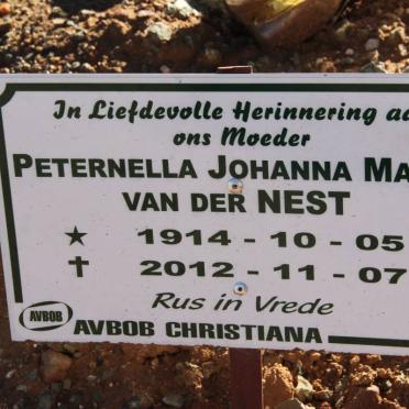 NEST Peternella Johanna Maria, van der 1914-2012