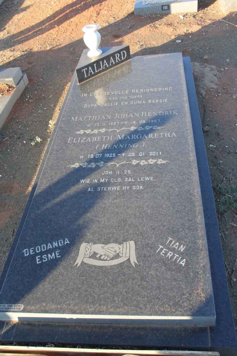 TALJAARD Matthian Johan Hendrik 1927-1997 &amp; Elizabeth Margaretha HENNING 1925-2011