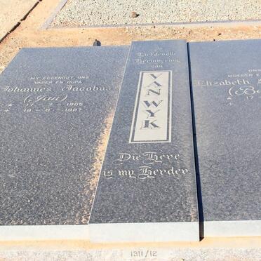 WYK Johannes Jacobus, van 1905-1987 &amp; Elizabeth Stoffelina 1906-