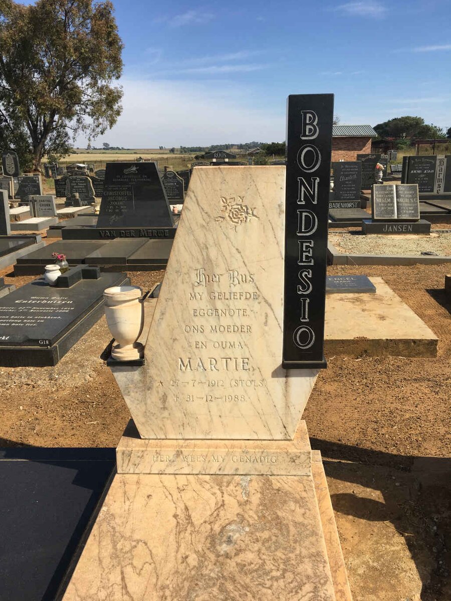 BONDESIO Martie nee STOLS 1912-1988