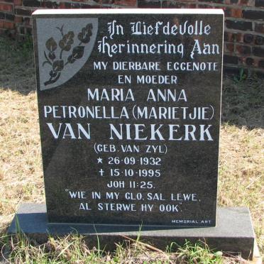 NIEKERK Maria Anna Petronella, van nee VAN ZYL 1932-1995