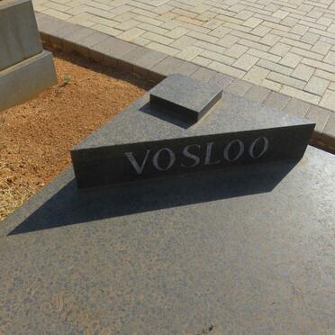 VOSLOO Gerhard Edward 1944-2001