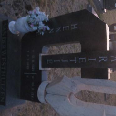 WESTHUIZEN Hennie, van der 1939-1996 &amp; Marietjie 1942-