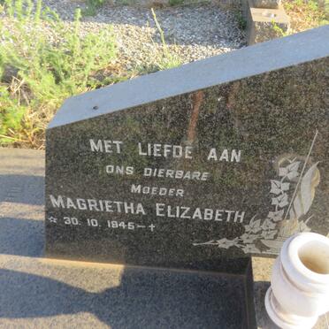 ? Johannes Jurgens 1942-1983 &amp; Magrietha Elizabeth 1945-