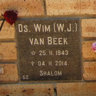 BEEK W.J., van 1943-2014