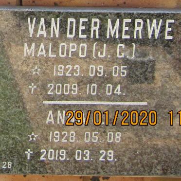 MERWE J.G., van der 1923-2009 &amp; Anna C. 1928-2019