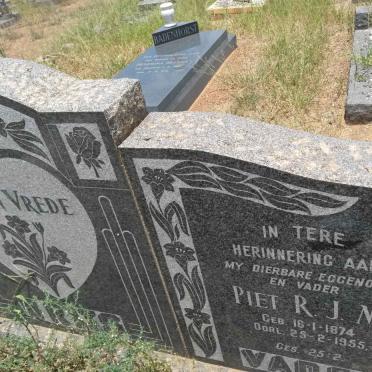 BRITS Piet R.J.M. 1874-1955 &amp; Jacoba M.D. ESTERHUIZEN 1873-1962