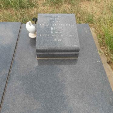 MEYER Gerrit Stephanus 1909-1983 &amp; Margaretha Magdalena LOMBARD 1913-1992