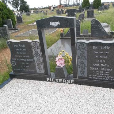 PIETERSE Gert Stephanus Maritz 1915-1986 &amp; Anna Maria Sophia Christina 1930-2002