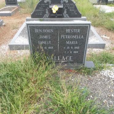 WALLACE Benjamin James Ernest 1909- &amp; Hester Petronella Maria 1905-1984