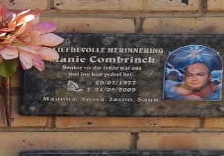 COMBRINCK Manie 1977-2009