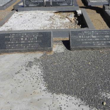 KOTZÉ Daniel M. 1899-1957 &amp; Maria J. SWANEPOEL 18?1-1980