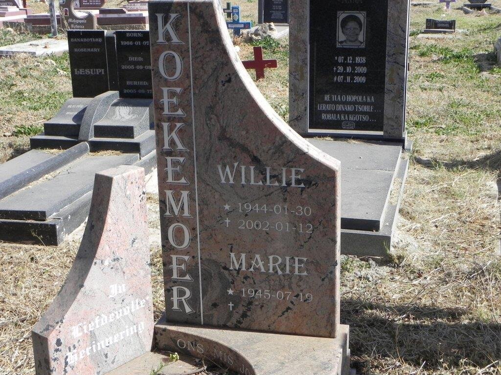 KOEKEMOER Willie 1944-2002 &amp; Marie 1945-