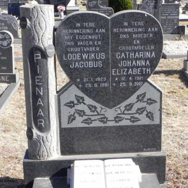 PIENAAR Lodewikus Jacobus 1923-1981 &amp; Catharina Johanna Elizabeth 1921-2007