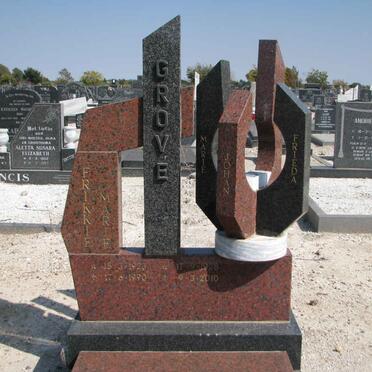 GROVE Frikkie 1923-1990 &amp; Marie 1928-2010