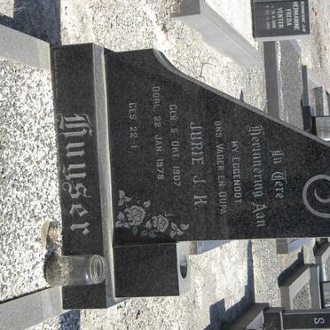 HUYSER Jurie J.H. 1907-1978 &amp; Martha G. 1912-1991