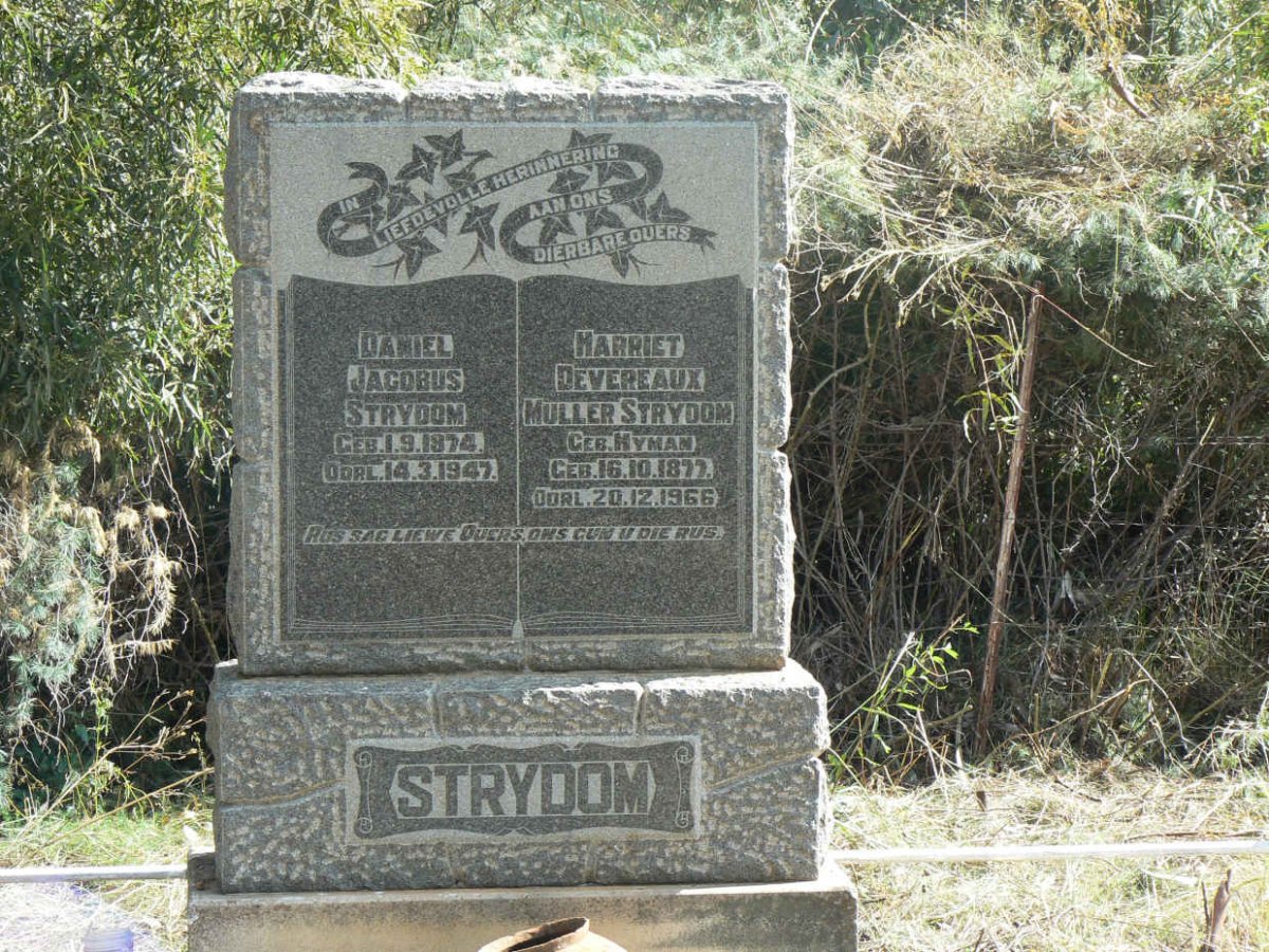 STRYDOM Daniel Jacobus 1874-1947 & Harriet Devereaux Muller HYMAN 1877-1966