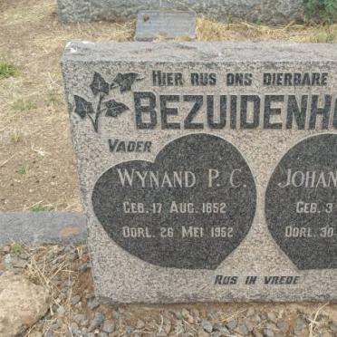 BEZUIDENHOUT Wynand P.C. 1852-1952 &amp; Johanna C.F. 1863-1953