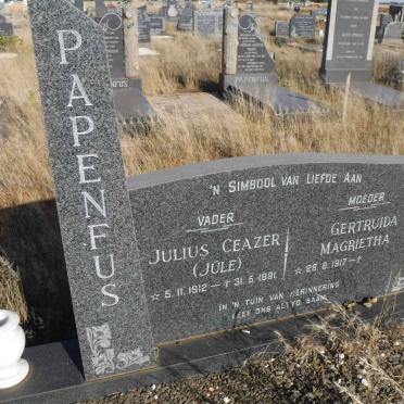 PAPENFUS Julius Ceazer 1912-1991 &amp; Gertruida Magrietha 1917-