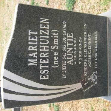 ESTERHUIZEN Mariet nee SMIT 1935-2010
