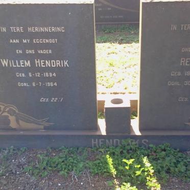 HENDRIKS Willem Hendrik 1894-1964 &amp; Regina C. 1887-1973