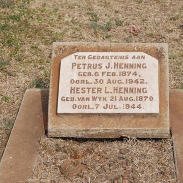 HENNING Petrus J. 1874-1942 &amp; Hester L. VAN WYK 1870-1944