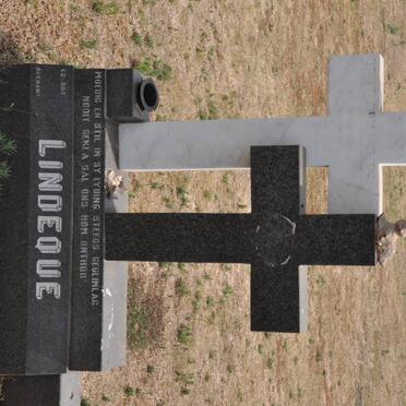 LINDEQUE Gert Johannes 1930-1998
