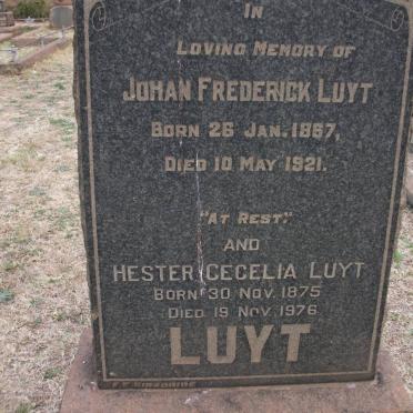 LUYT Johan Frederick 1867-1921 &amp; Hester Cecelia 1875-1976