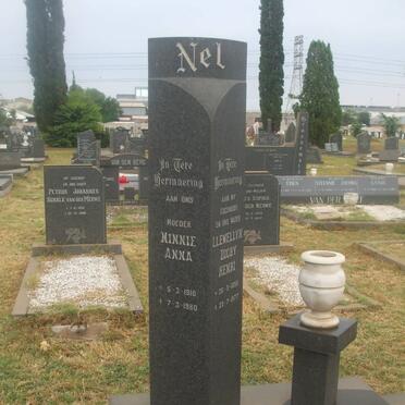 NEL Llewellyn Digby Henri 1895-1977 &amp; Minnie Anna 1910-1980