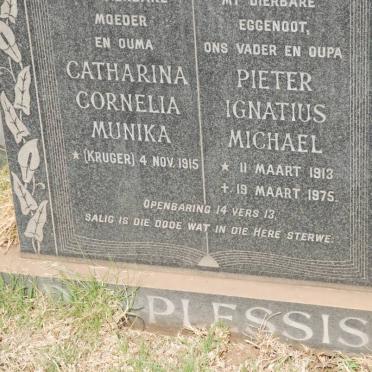 PLESSIS Pieter Ignatius Michael, du 1913-1975 &amp; Catharina Cornelia Munika KRUGER 1915-