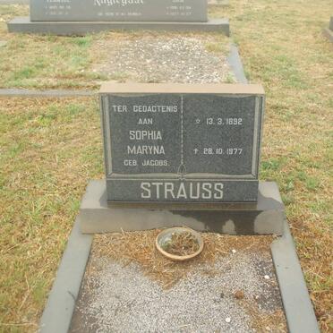 STRAUSS Sophia Maryna nee JACOBS 1892-1977