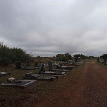 North West, REIVILO, New main cemetery